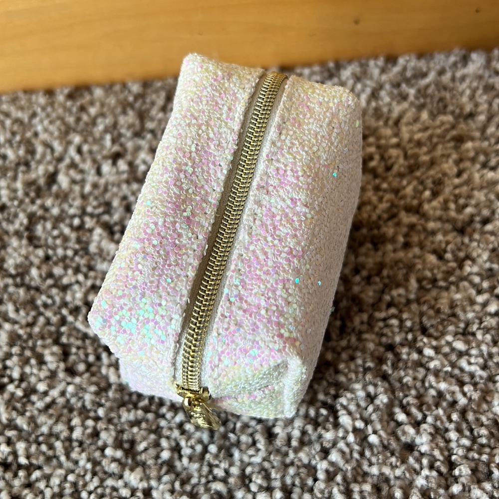 PINCH Small Pouch - Picture 3 of 4